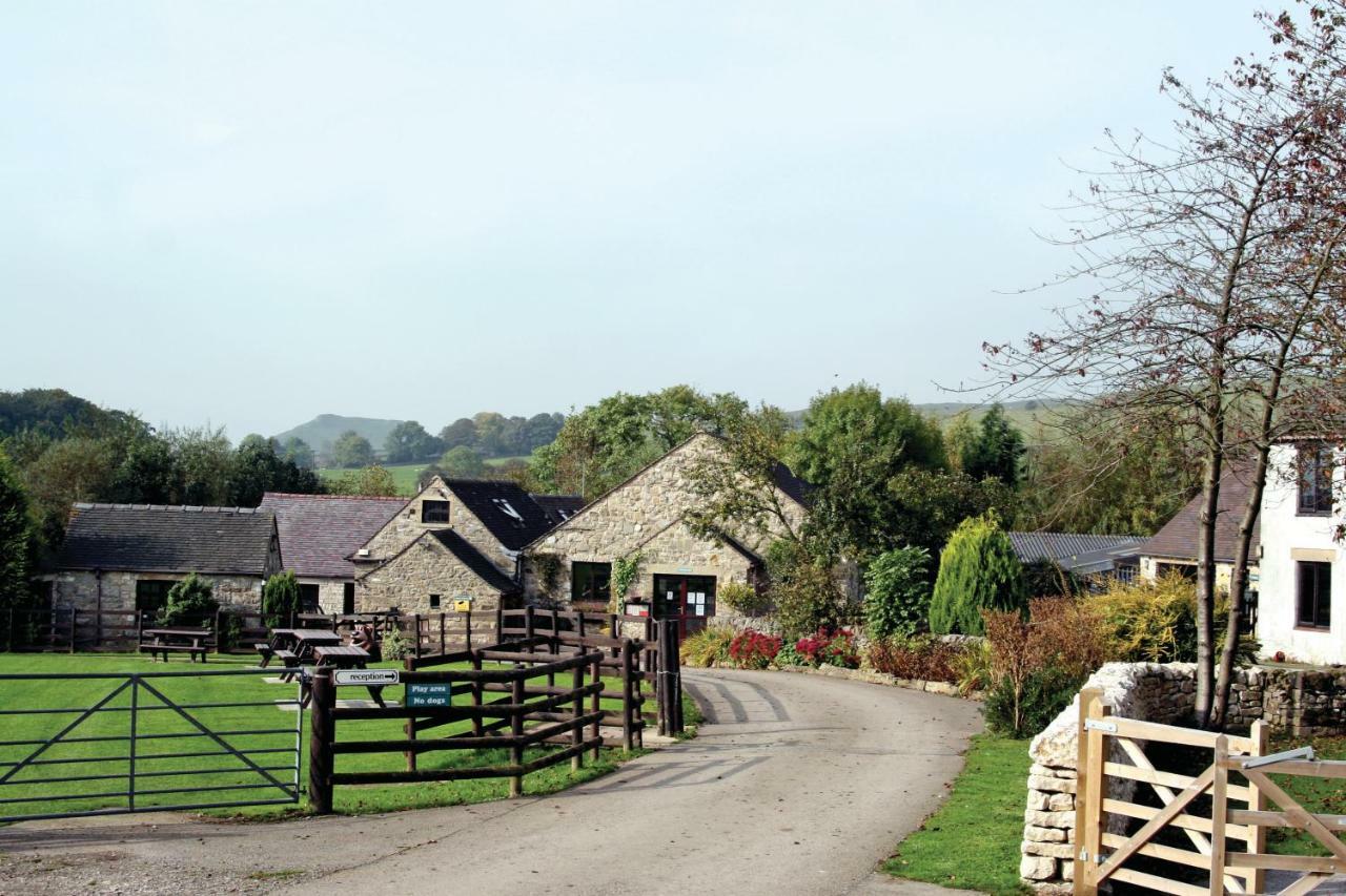 Ashbourne Heights Holiday Park ภายนอก รูปภาพ