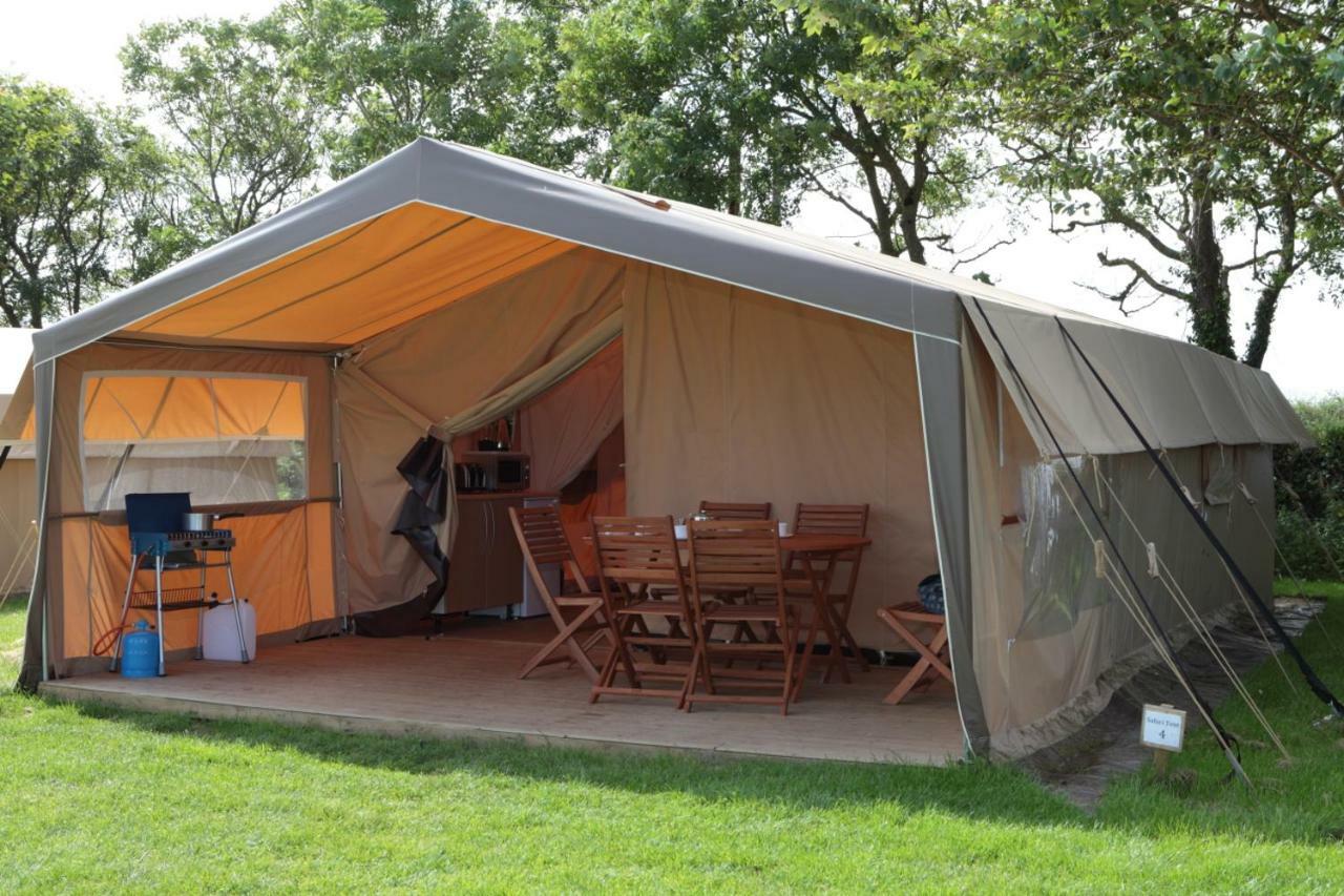 Ashbourne Heights Holiday Park ภายนอก รูปภาพ