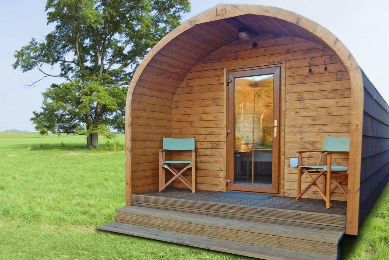 Ashbourne Heights Holiday Park ภายนอก รูปภาพ